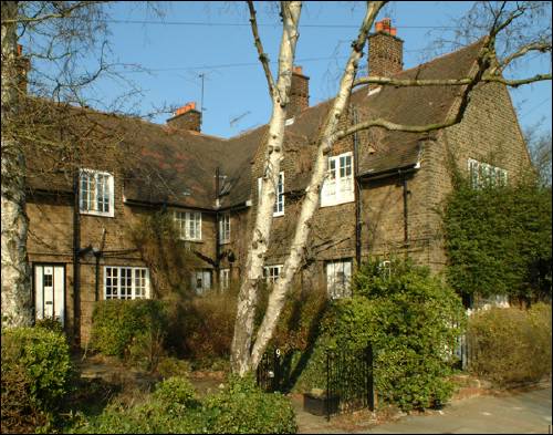 11-13 Denman Drive